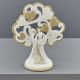 STATUINE SPOSI STILIZZATI CON ALBERO DELLA VITA BIANCO CON DETTAGLI ORO BOMBONIERE NOZZE IDEE ANNIVERSARIO