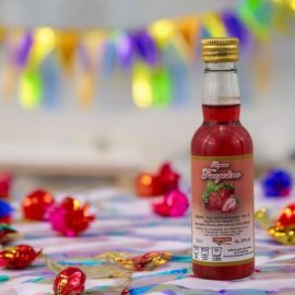 LIQUORE MIGNON FRAGOLINO PER BOMBONIERE ELEGANTI