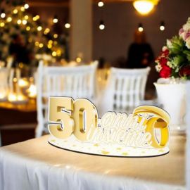 CELEBRAZIONE DI 50 ANNI D'AMORE CON DECORAZIONE DA TAVOLO